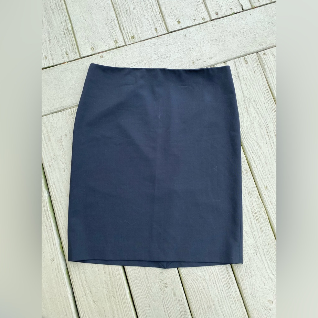 Theory Black Pencil Skirt Knee-Length Wool Blend Skirt, Size: 10